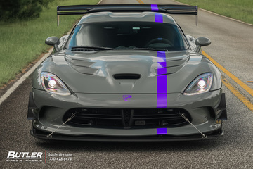 Dodge Viper Stryker ACR Extreme with 21in Avant Garde F510 Wheels