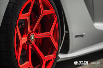 Lamborghini Aventador S Roadster with 21in Novitec NL4 Wheels and Pirelli P Zero Tires