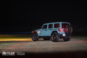 Jeep Rubicon 392 with 22in Fuel Flame Wheels